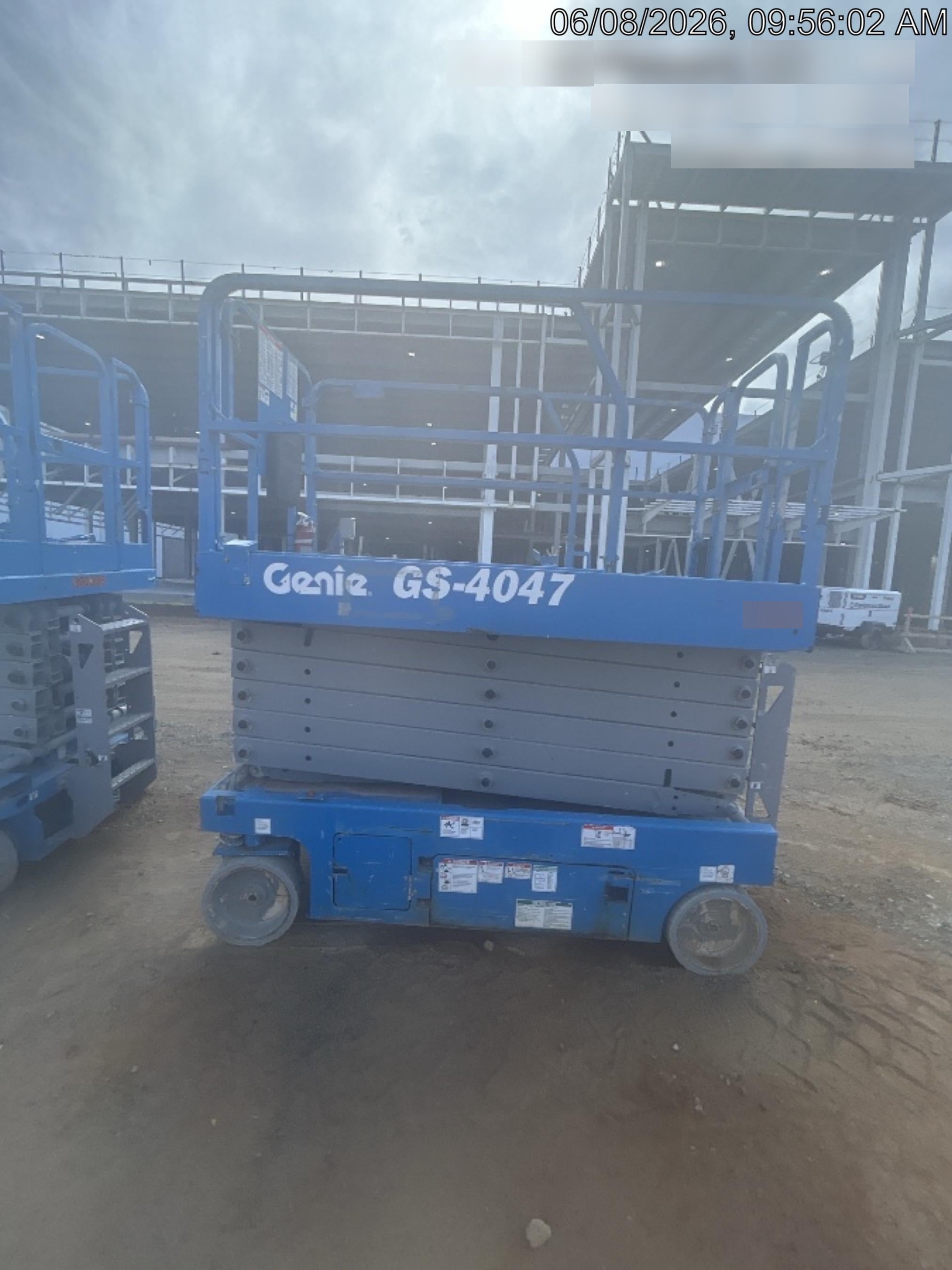 2019 Genie GS-4047 Folding rails with half height swing gate