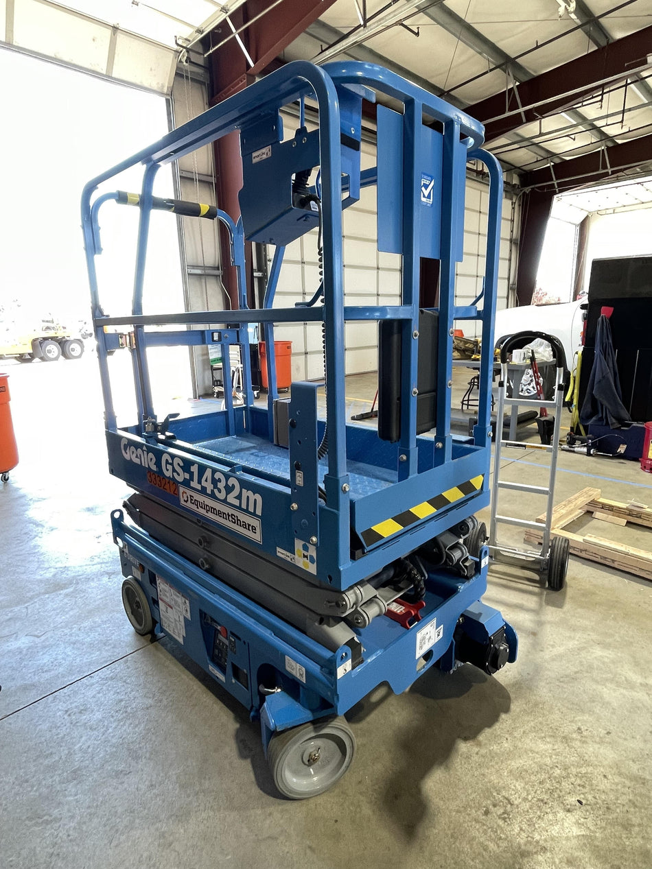 2023 GENIE GS-1432