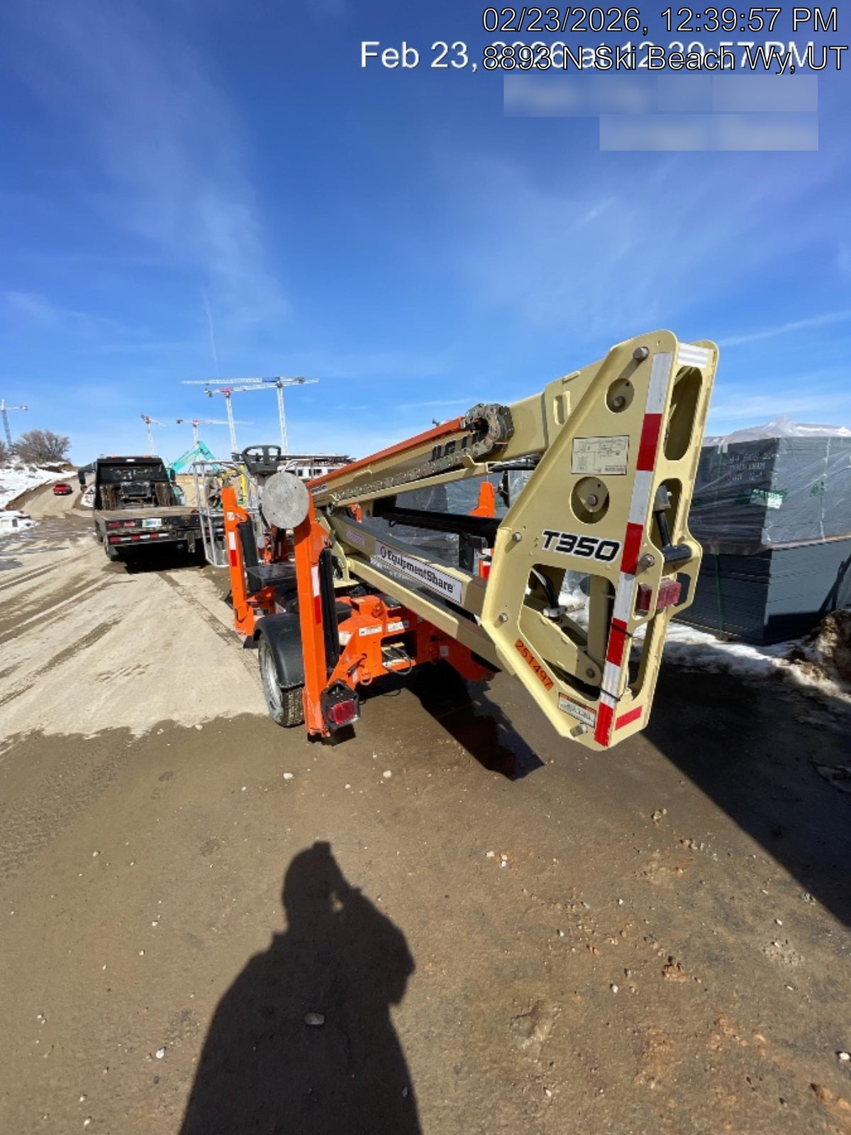 2022 JLG T350