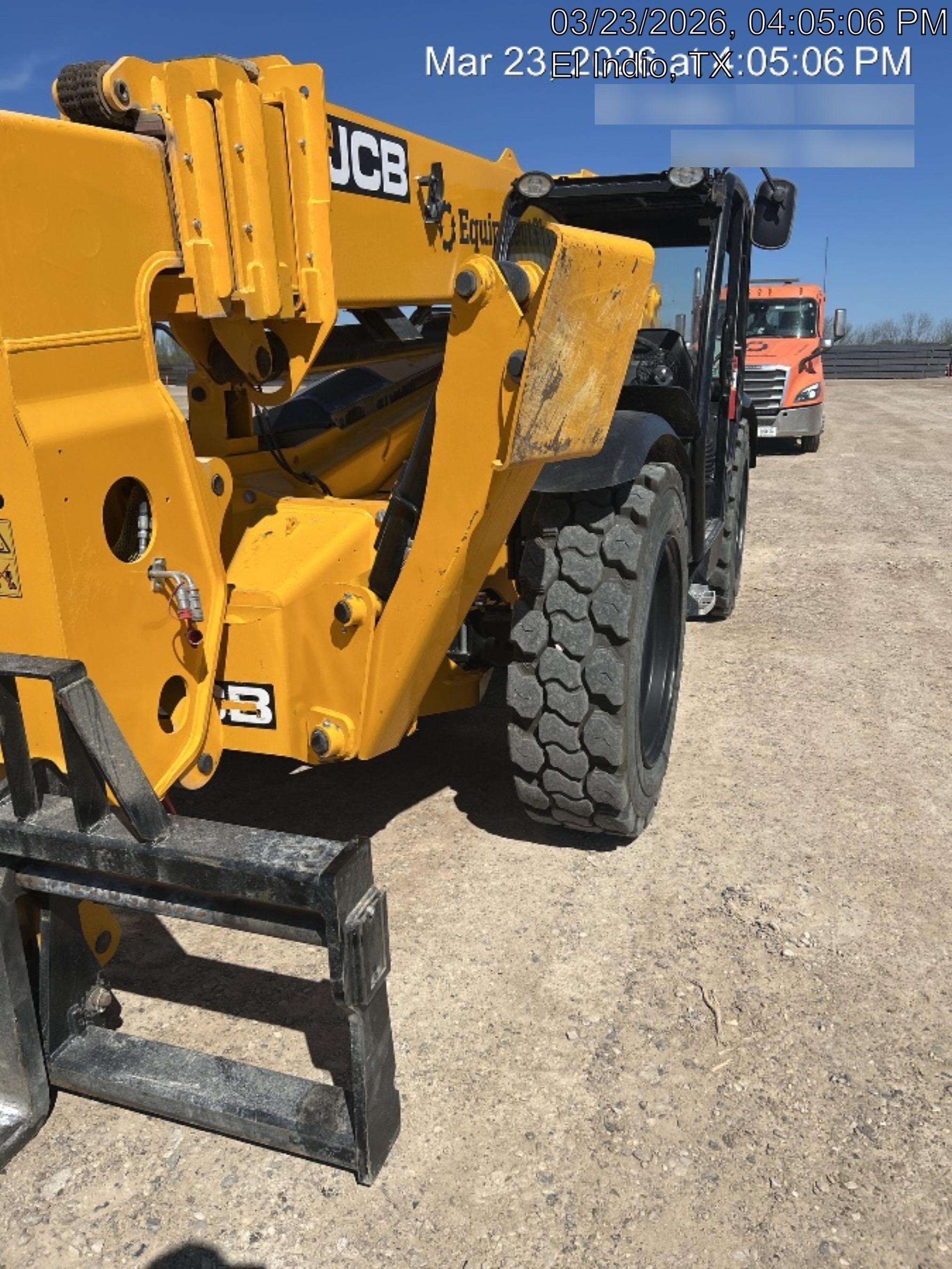2025 JCB 512-56