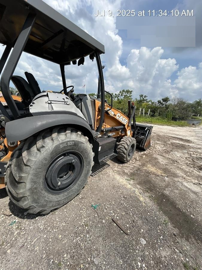 2023 CASE 570N EP