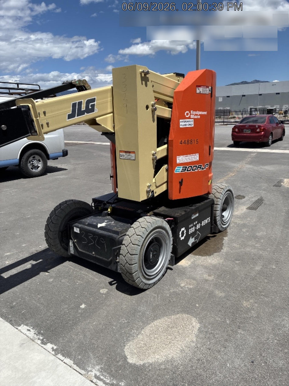 2024 JLG E300AJP