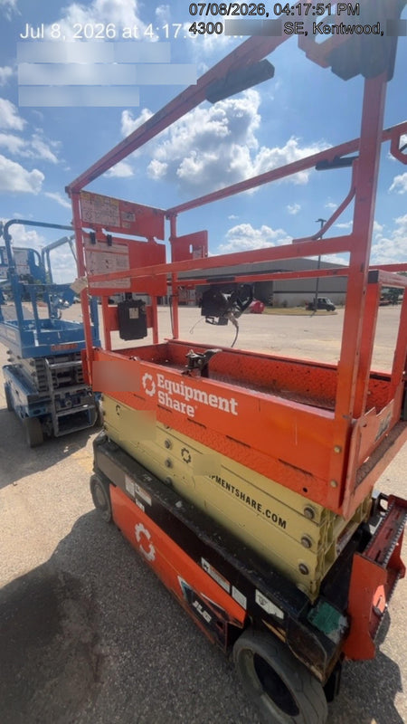 2022 JLG ES1932