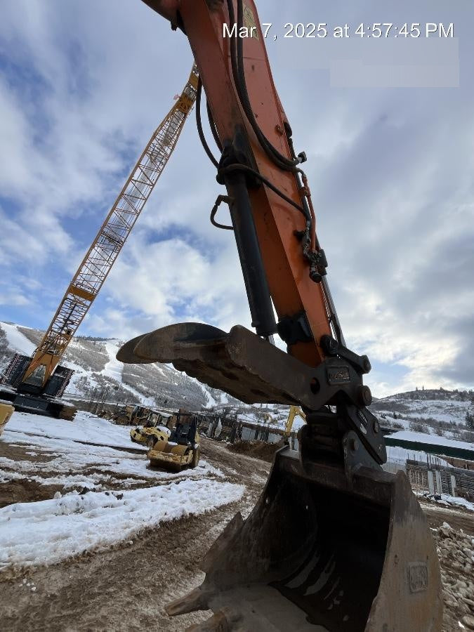 2020 DOOSAN 36"  Bucket - Doosan