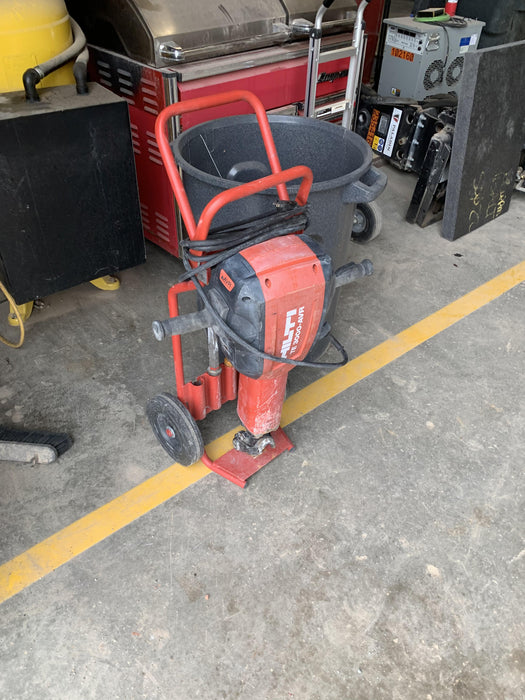 2021 HILTI TE 3000-AVR