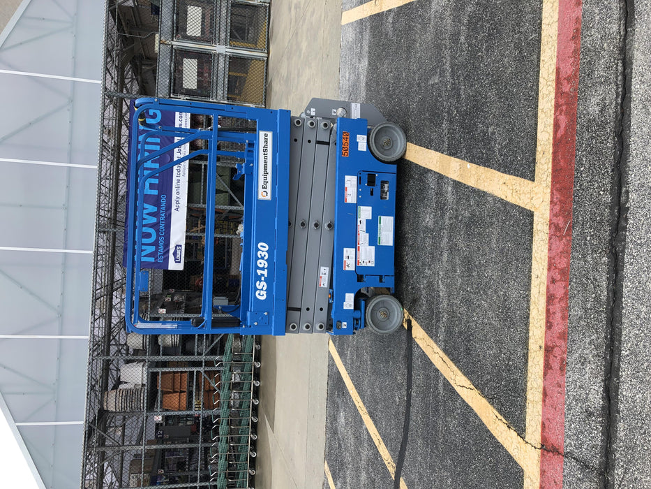 2019 Genie GS-1930 Fixed Rails with Chain Entry