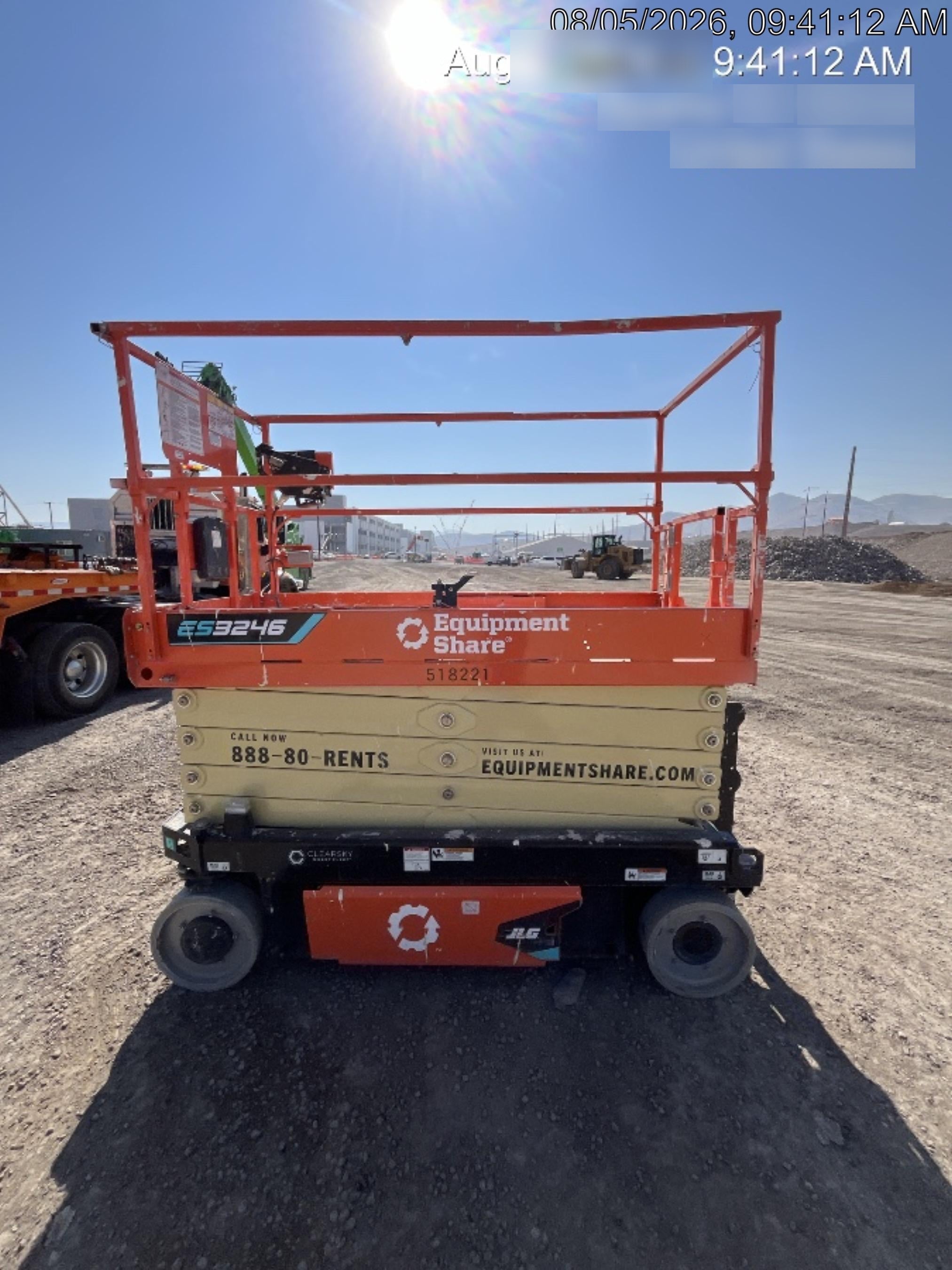 2025 JLG ES3246