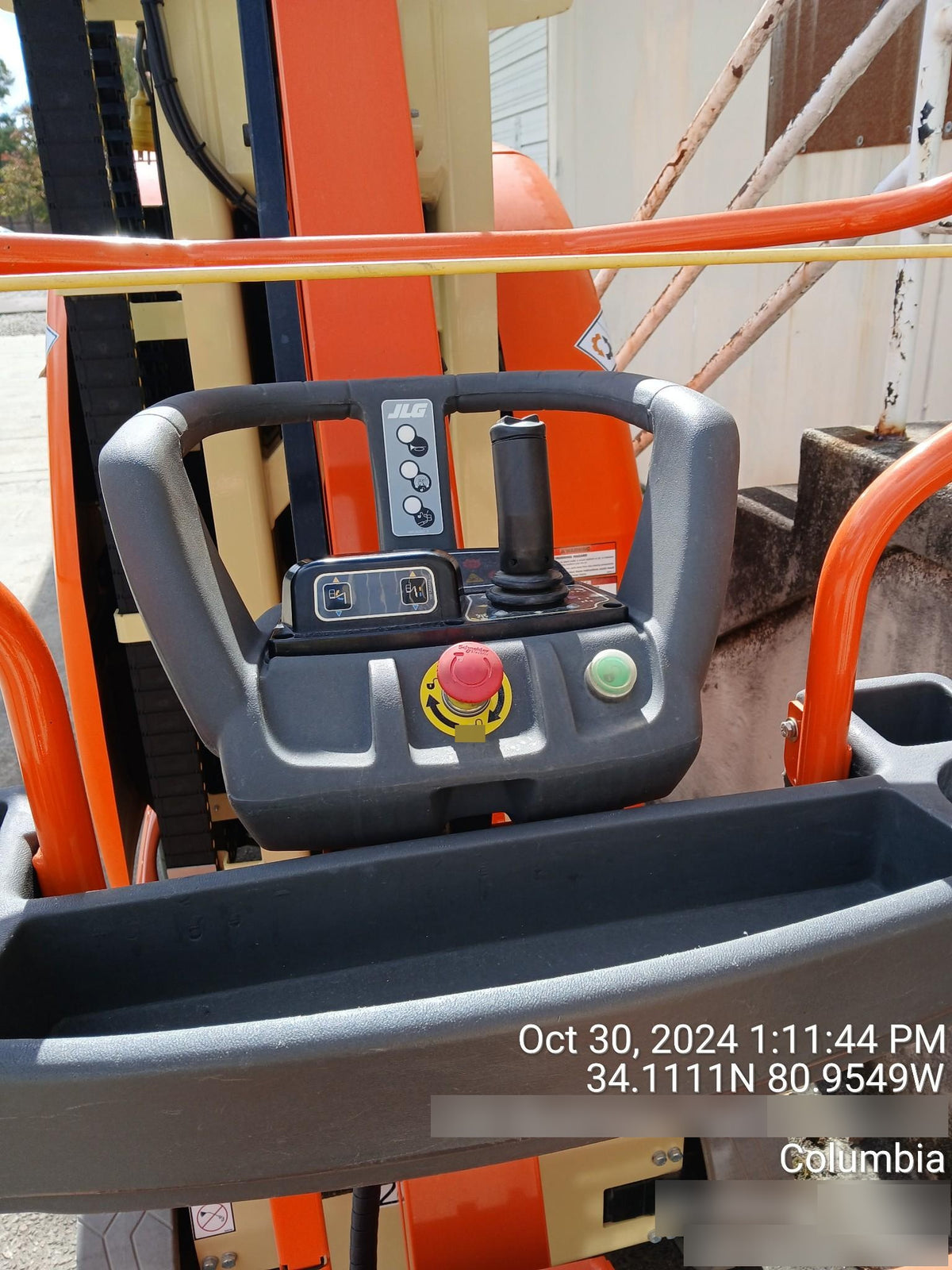 2022 JLG 26E