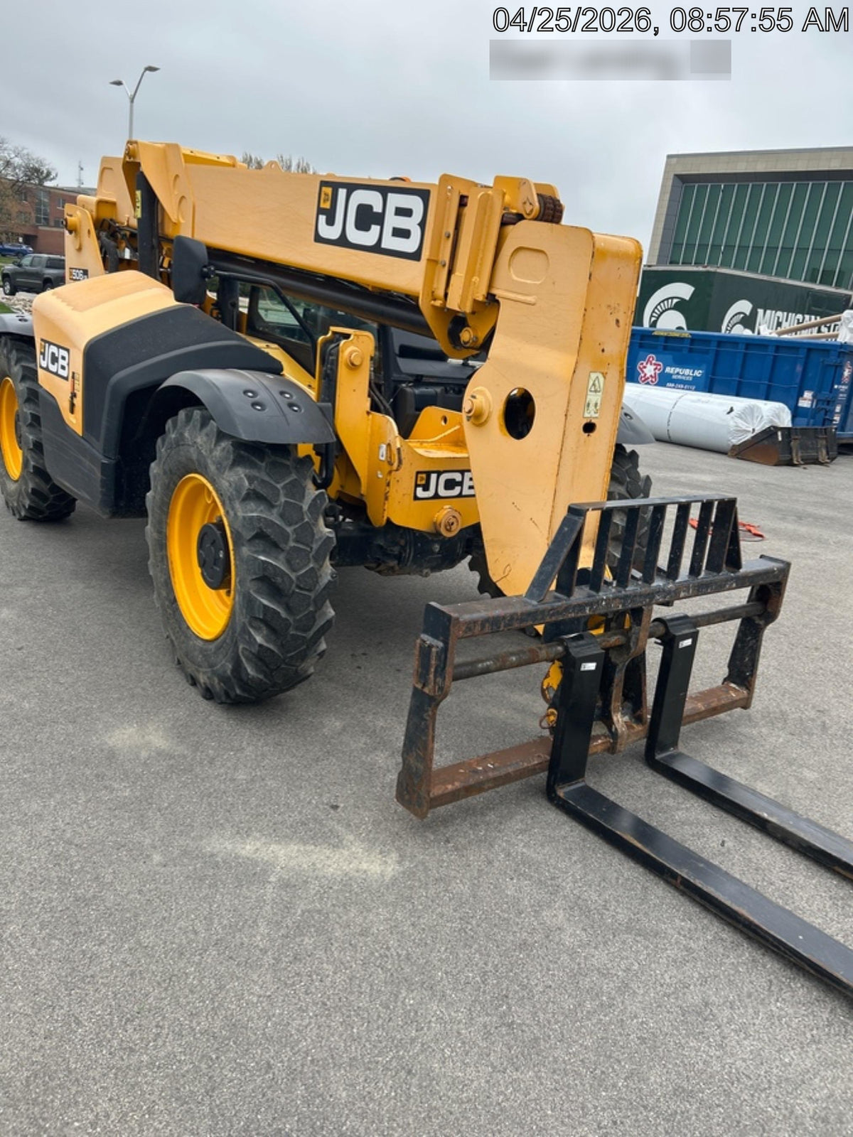 2019 JCB 506-36 Canopy, 74 HP, FF Tires, STD Worklight, Beacon, Aux Hydraulics, Lifting Eye, Back up Alarm 48" Carriage/48" Forks