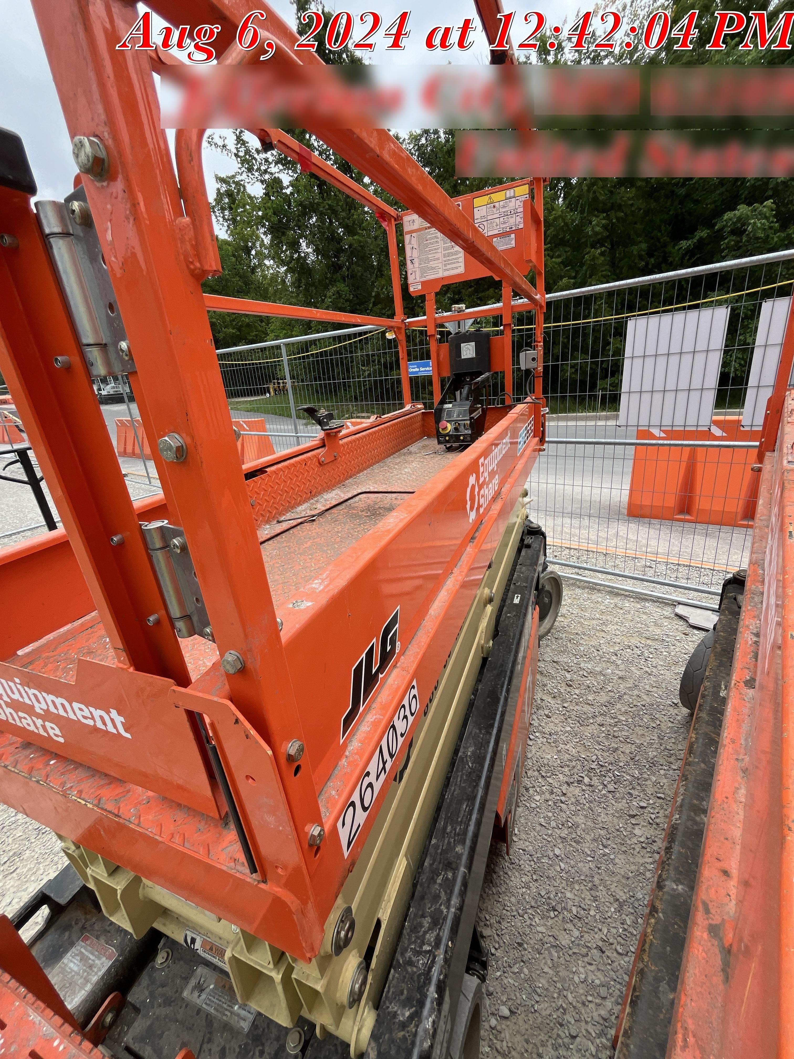 2022 JLG ES2632