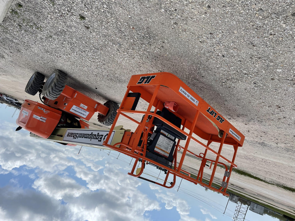2021 JLG 600S