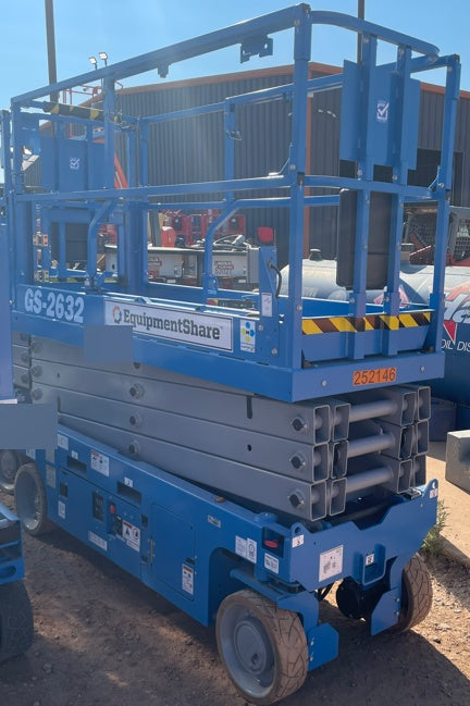 2022 GENIE GS-2632
