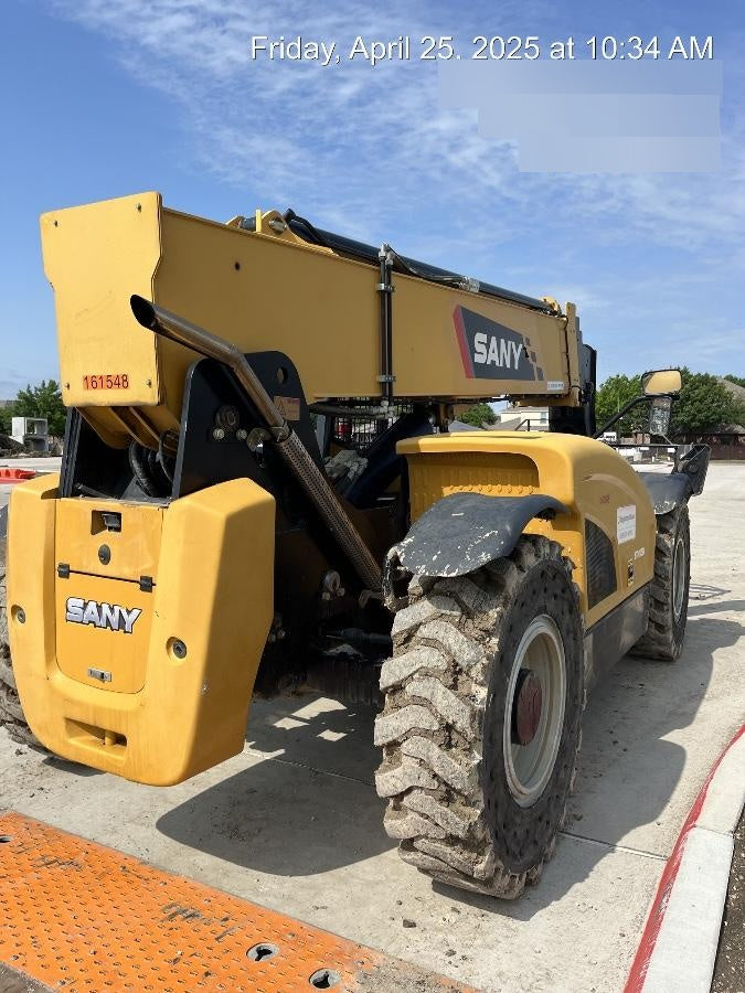 2021 SANY STH1056