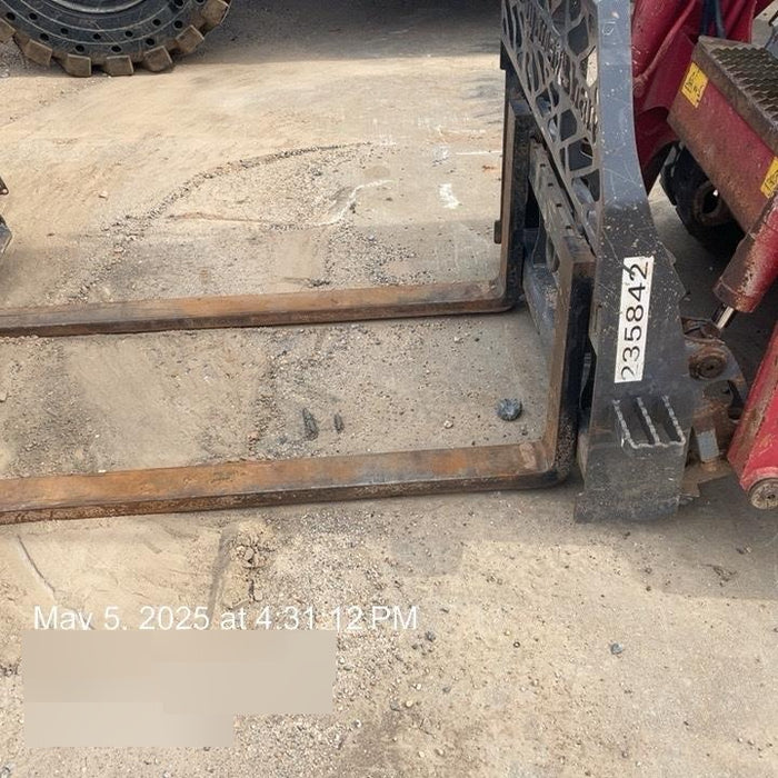 2022 PALADIN 48" Pallet Forks - Paladin