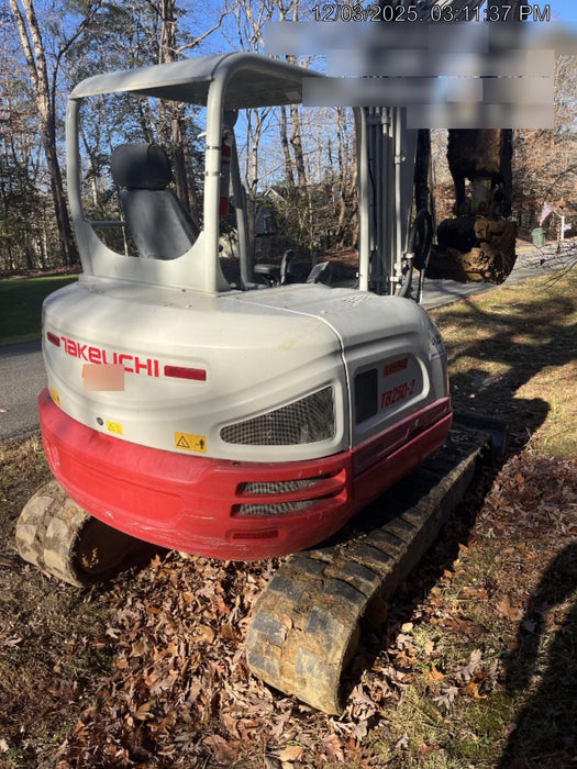 2021 TAKEUCHI TB250-2