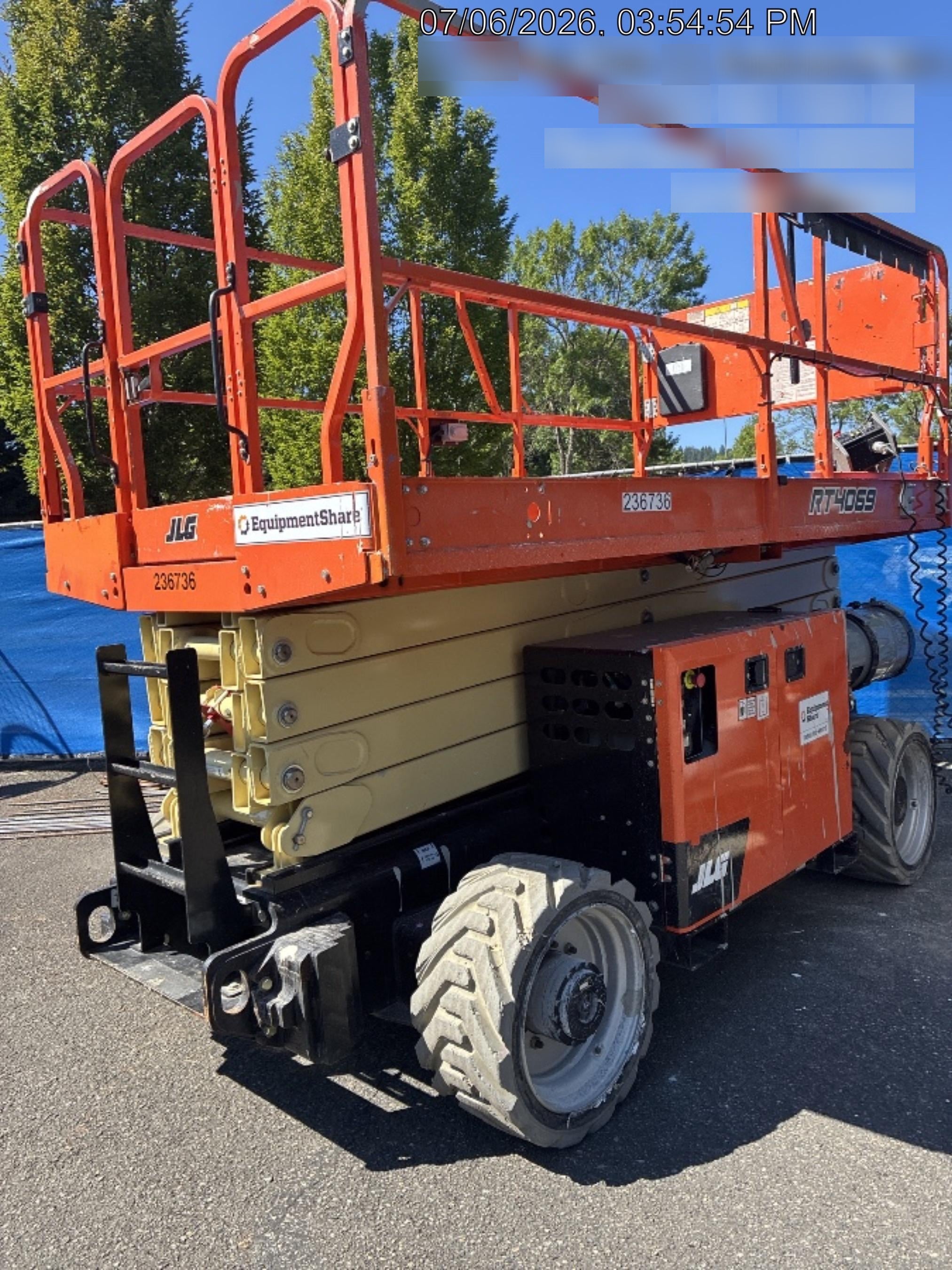 2022 JLG RT4069
