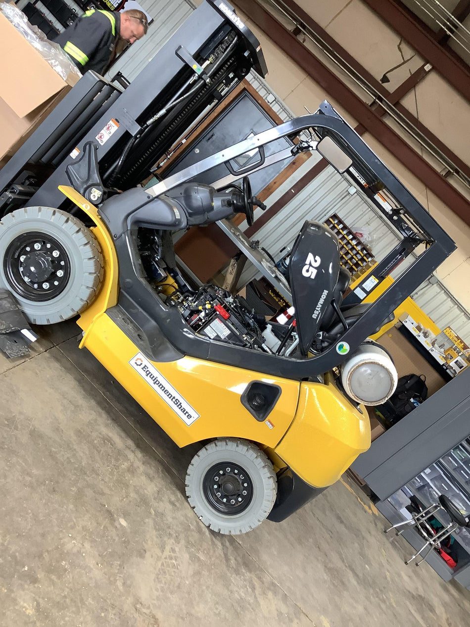 2021 KOMATSU FG25T-16