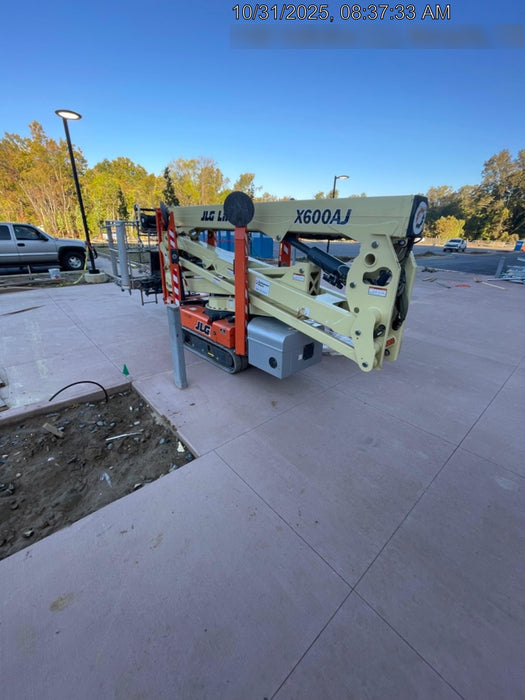 2021 JLG X600AJ