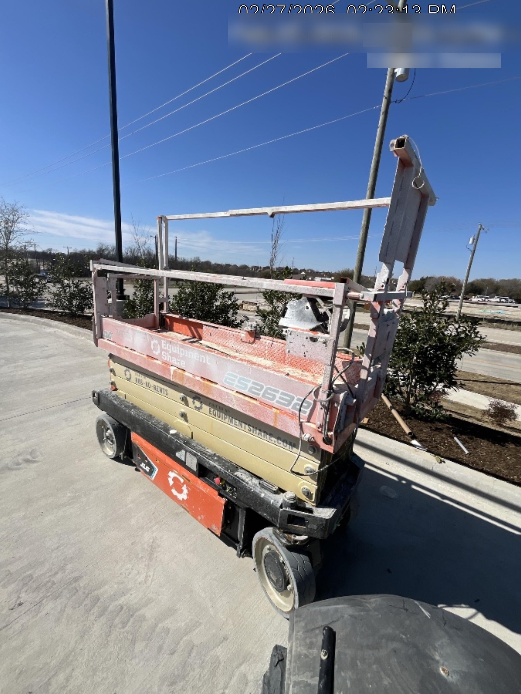 2023 JLG ES2632