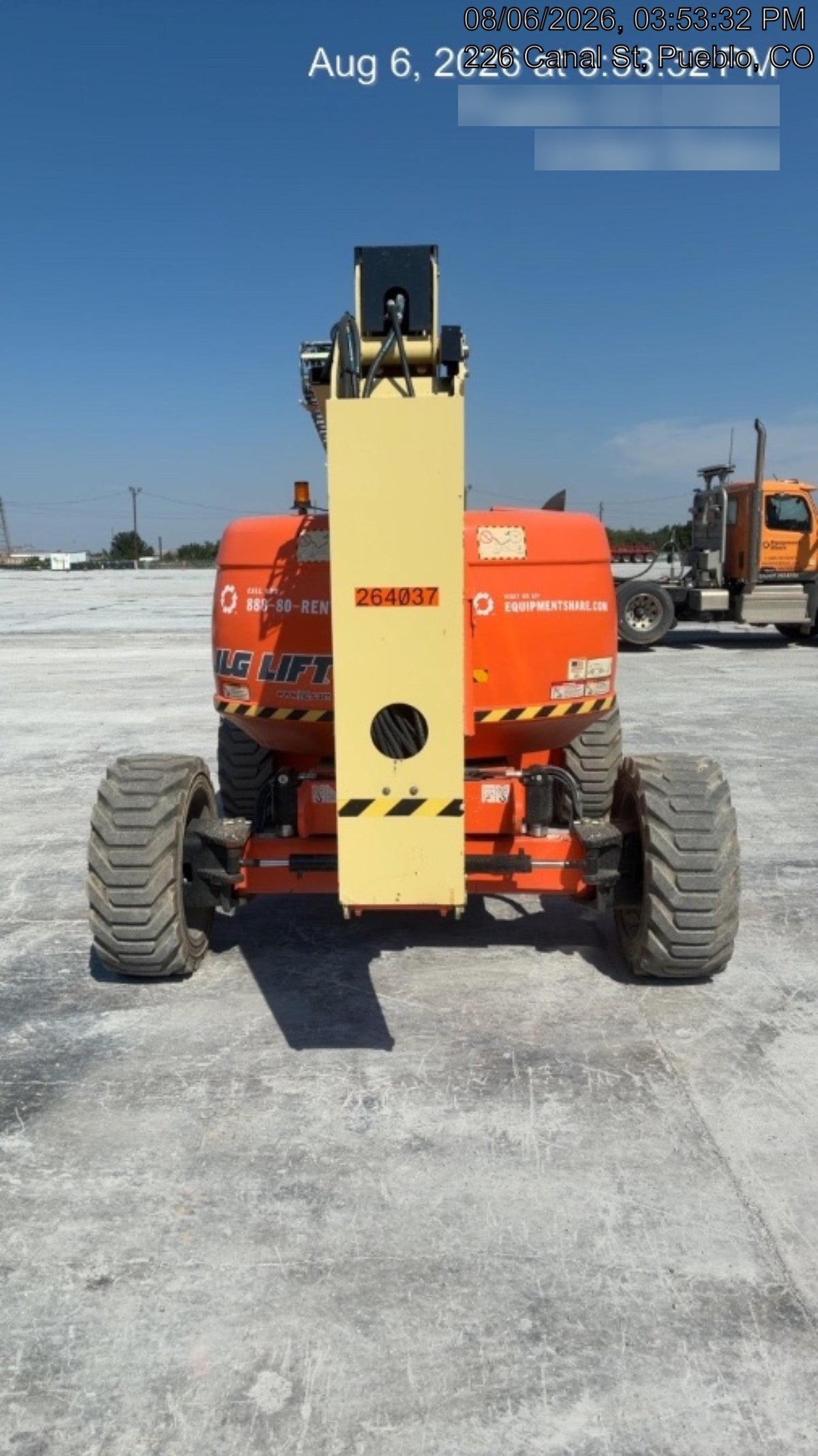 2022 JLG 600AJ