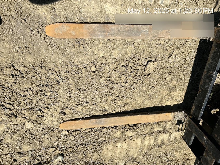 2024 ARROW MATERIAL HANDLING 48" Pallet Forks - Arrow