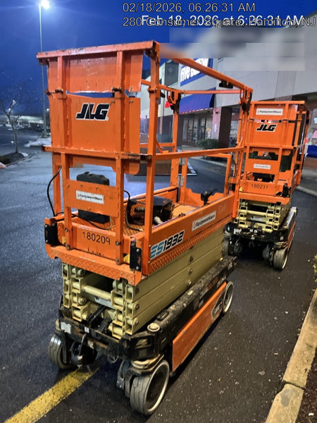 2021 JLG ES1932