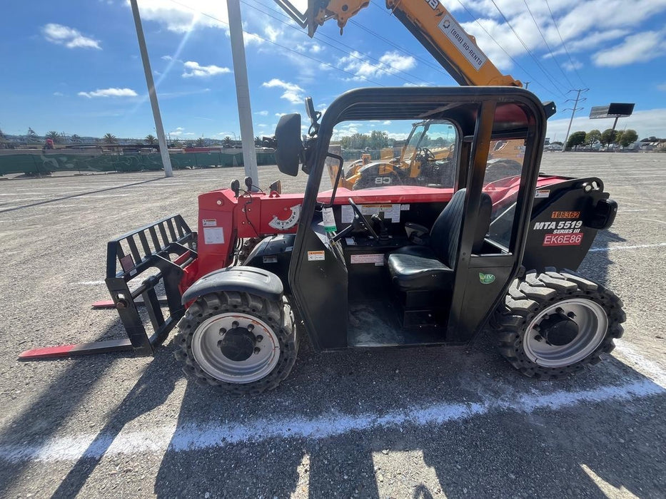 2020 Manitou MTA5519 Canopy, Solid Tires, Work Lights, Beacon, Aux Hydraulics, Back up Alarm, Mirrors, ES Keypad