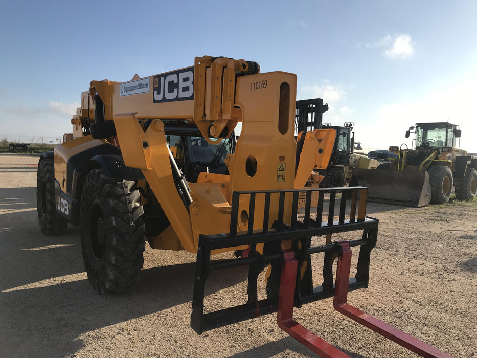 2020 JCB 510-56 Cab/Heat/Air, Solid Tires, Work Lights, Beacon, Aux Hydraulics, Back up Alarm, Lifting Eye, ES Decals