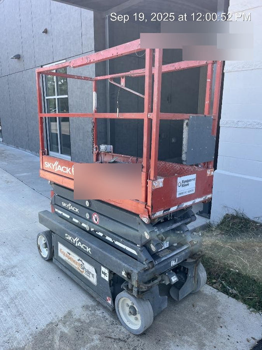 2017 Skyjack SJIII-3219 Skyjack 19' Scissor Lift