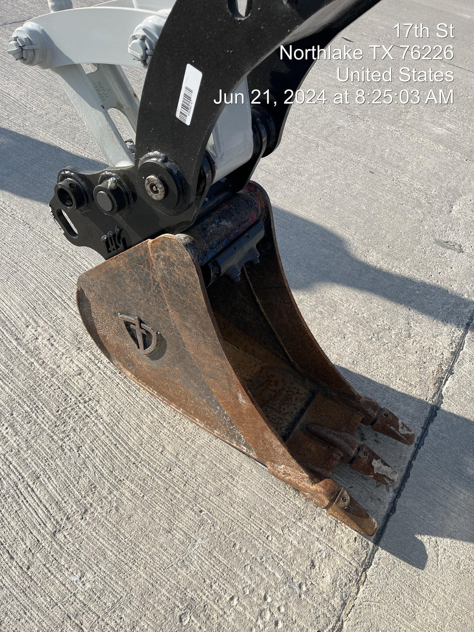 2024 TAKEUCHI TB235-2CR