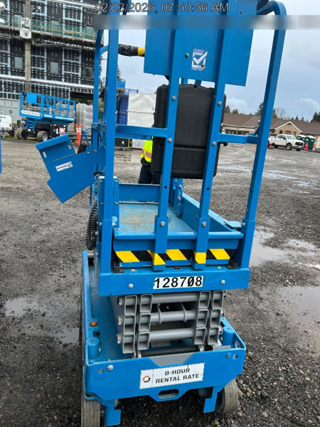 2021 GENIE GS-1330m