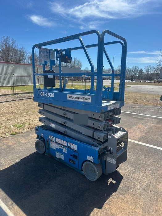 2019 Genie GS-1930 Fixed rails with chain Entry