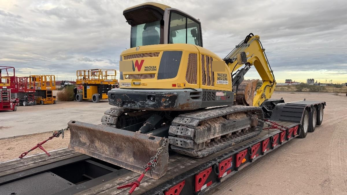 Wacker Neuson ET90 Enclosed Cab, Hybrid Tracks, Long Dipperstick, Bucket