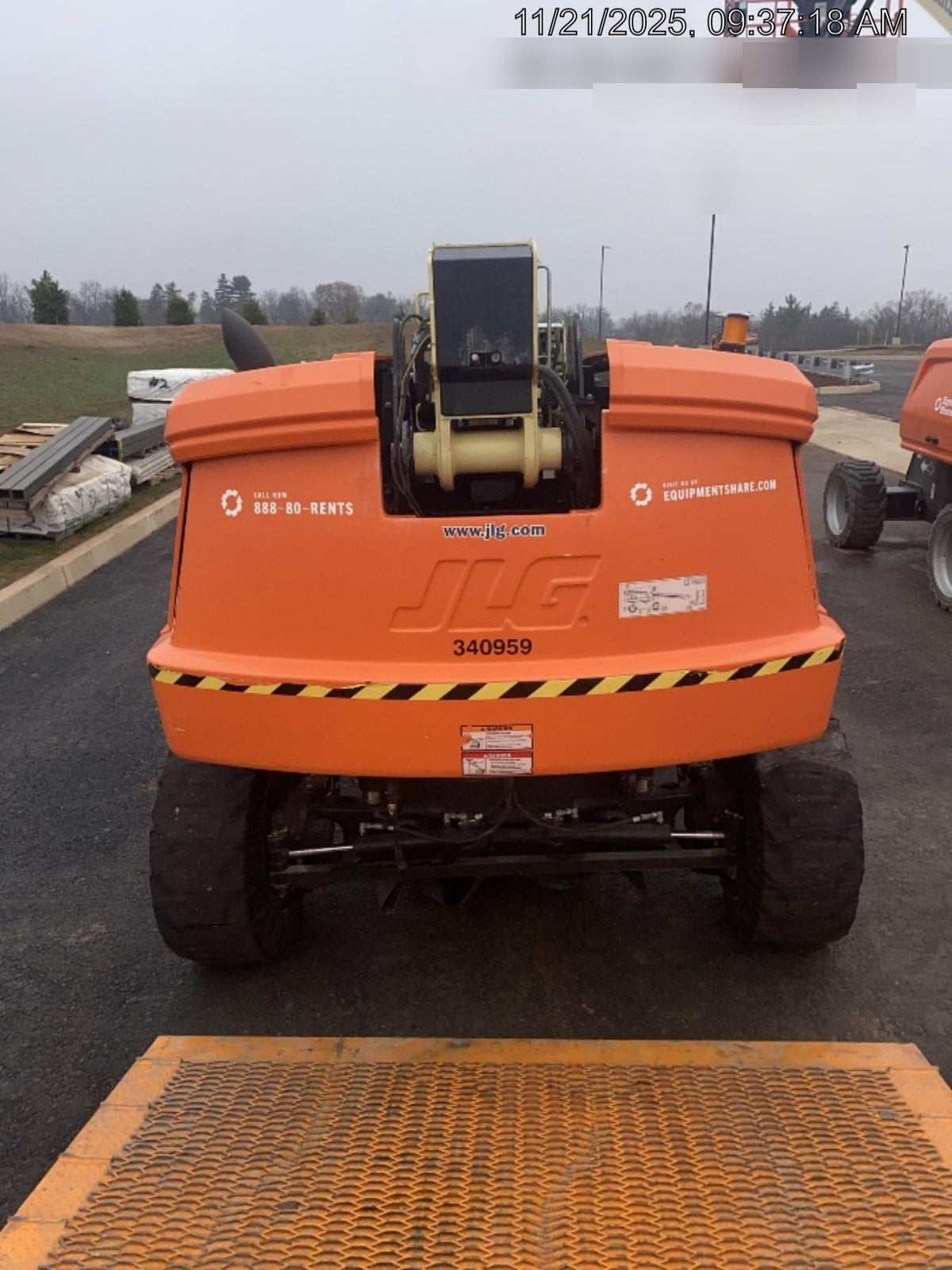 2023 JLG 660SJ