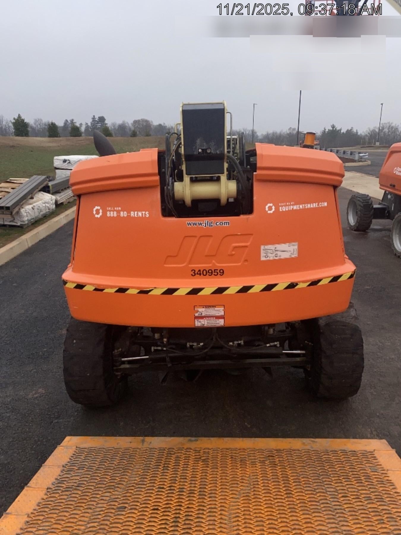 2023 JLG 660SJ