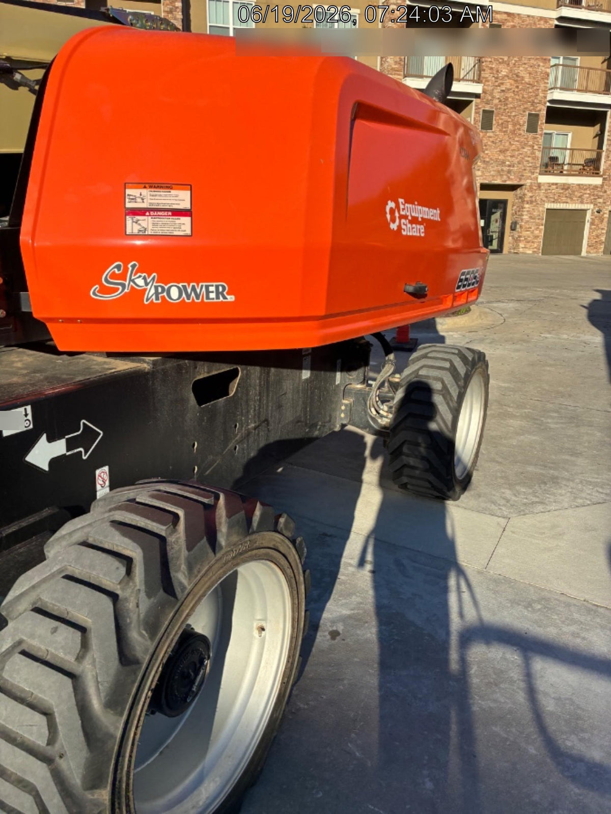 2024 JLG 660SJ