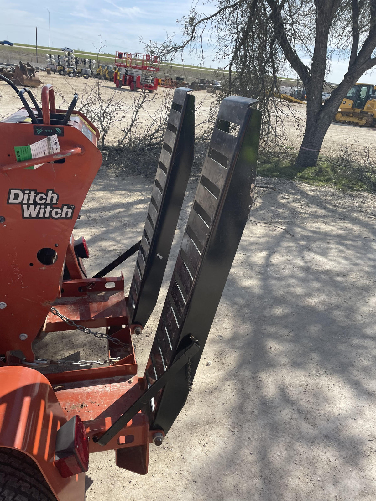 2019 DITCH WITCH S3C