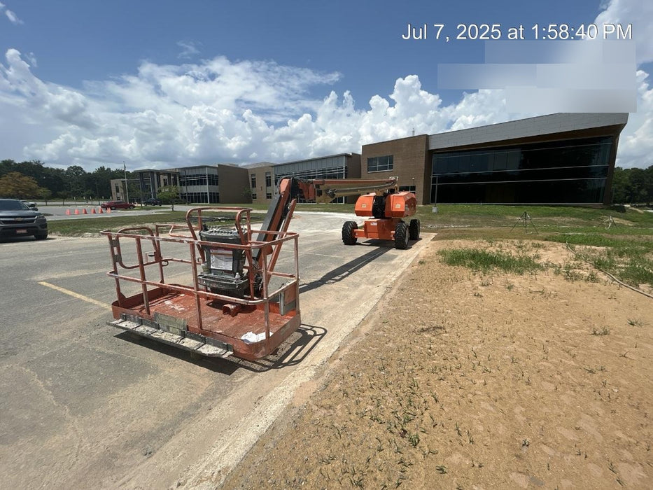2019 JLG 860SJ