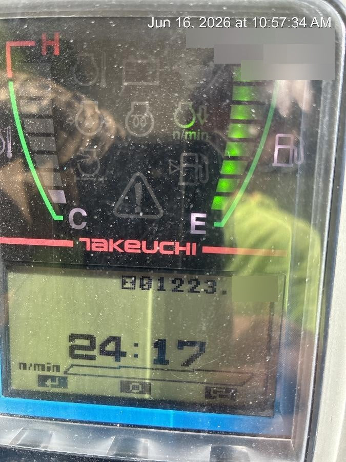 2022 TAKEUCHI TB250-2R