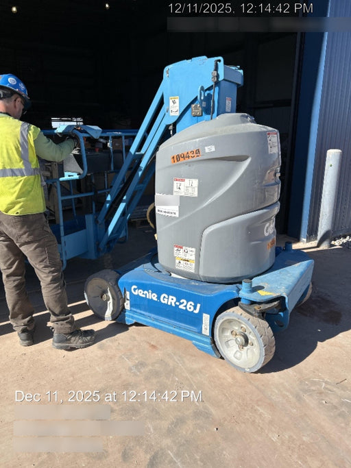 2020 GENIE GR-26J