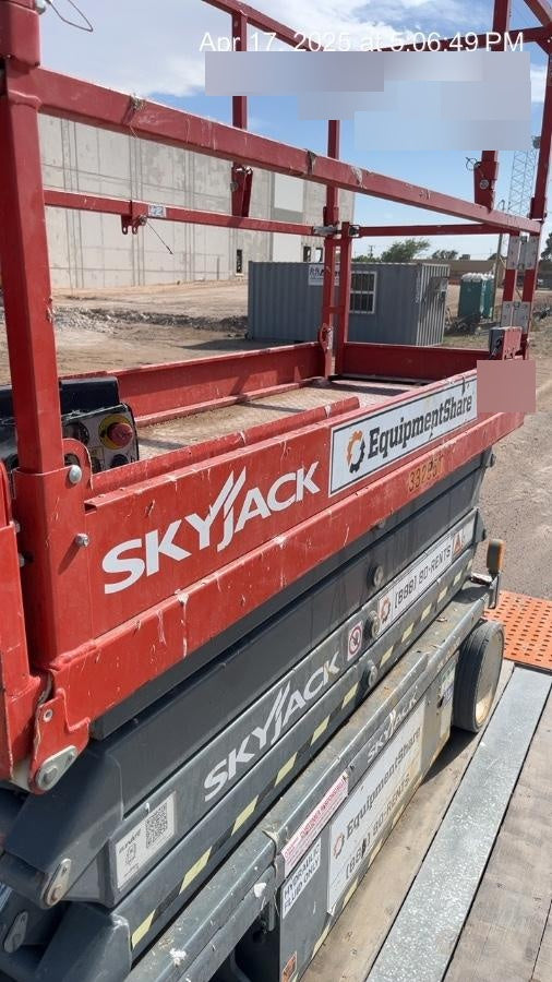 2023 SKYJACK SJ3226