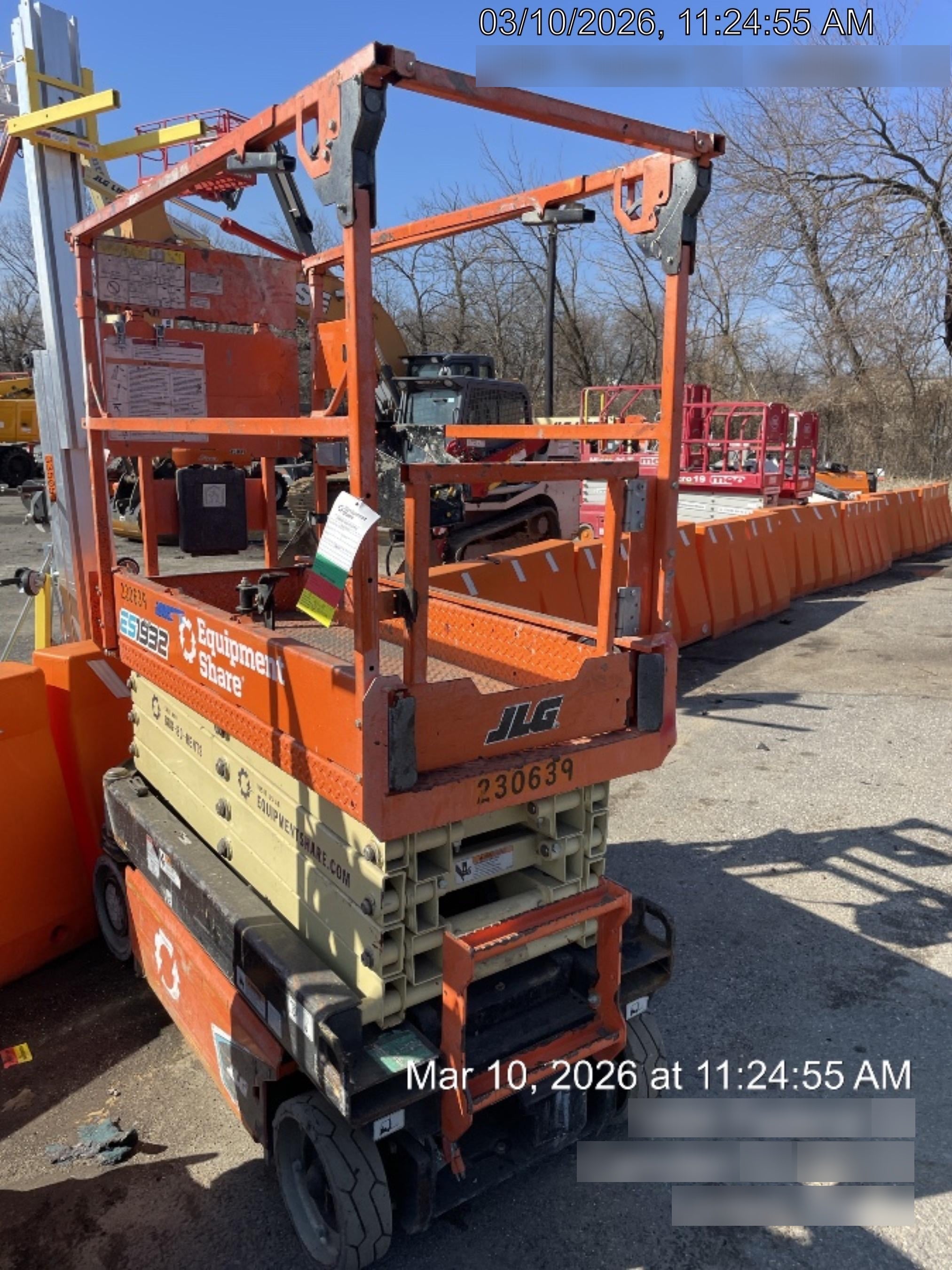 2022 JLG ES1932