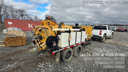 2022 Vac-Tron LP573XDT T4 Koehler Diesel Engine, 500 Gallon Debris Tank, x2 100 Gallon Water Tanks