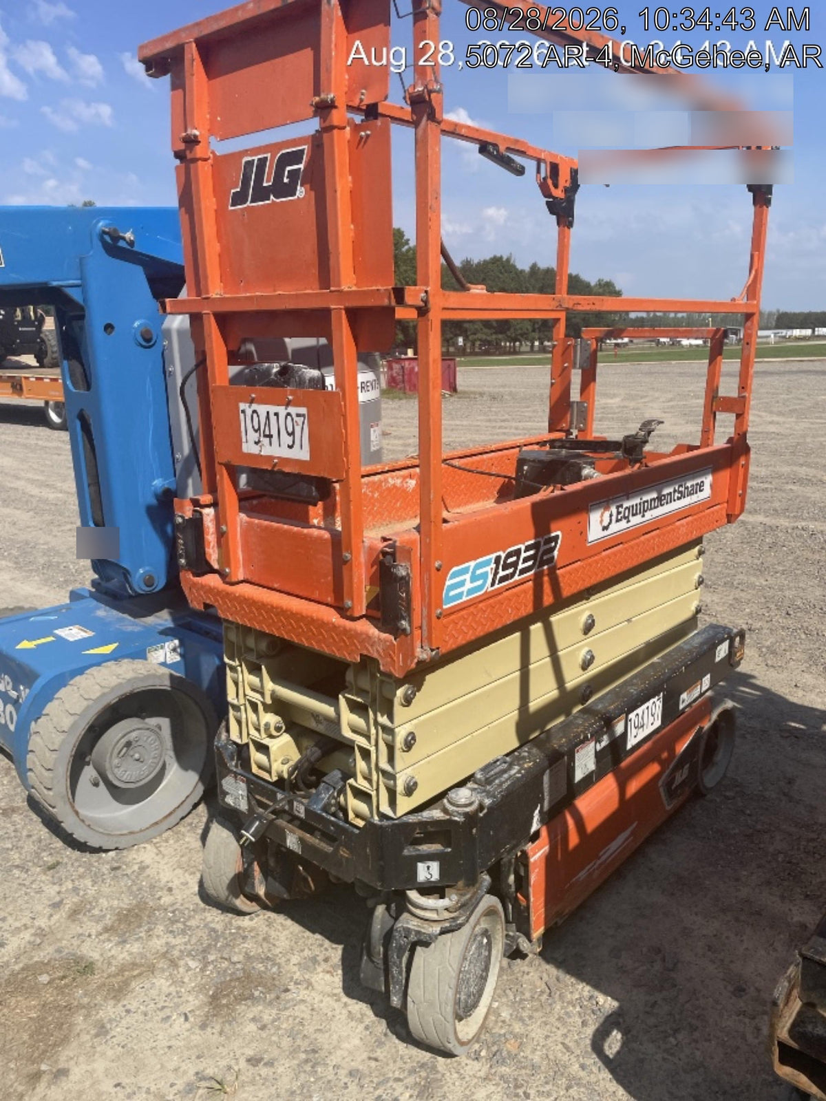 2021 JLG ES1932