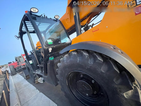 2022 JLG 1001100823