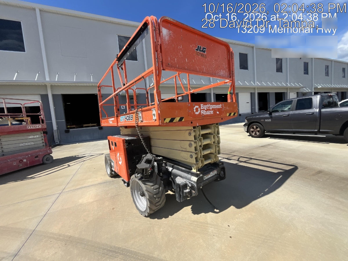 2023 JLG ERT4069