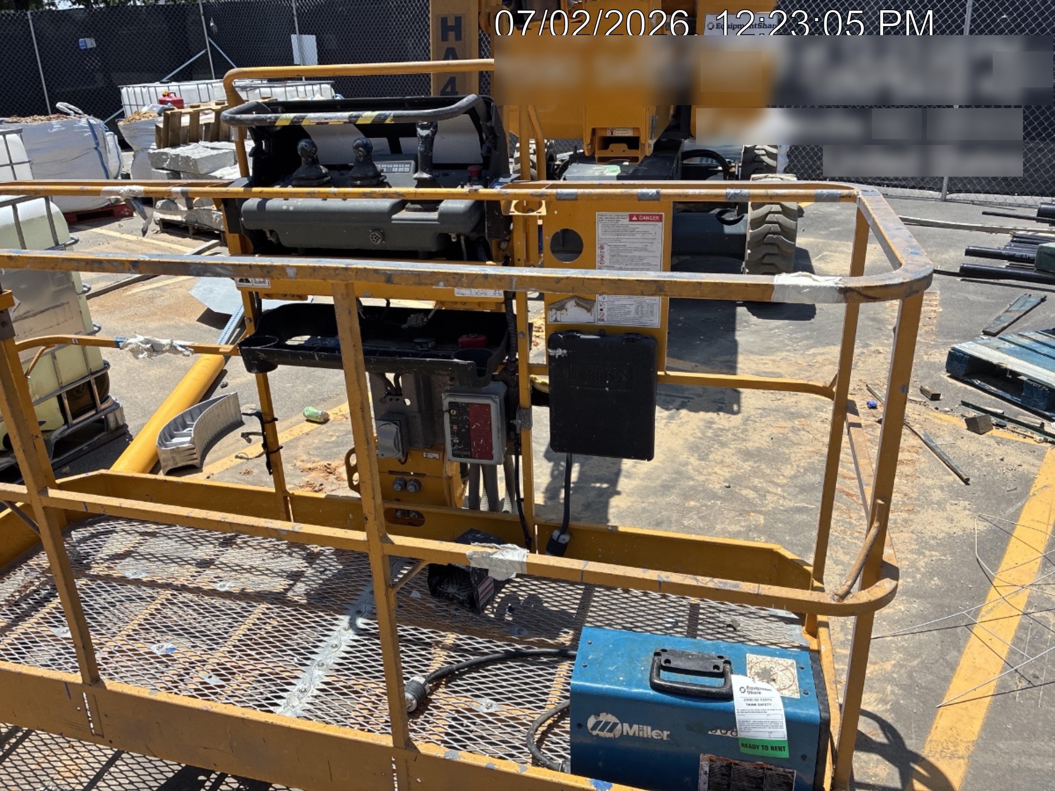 2025 MILLER ELECTRIC CST-282