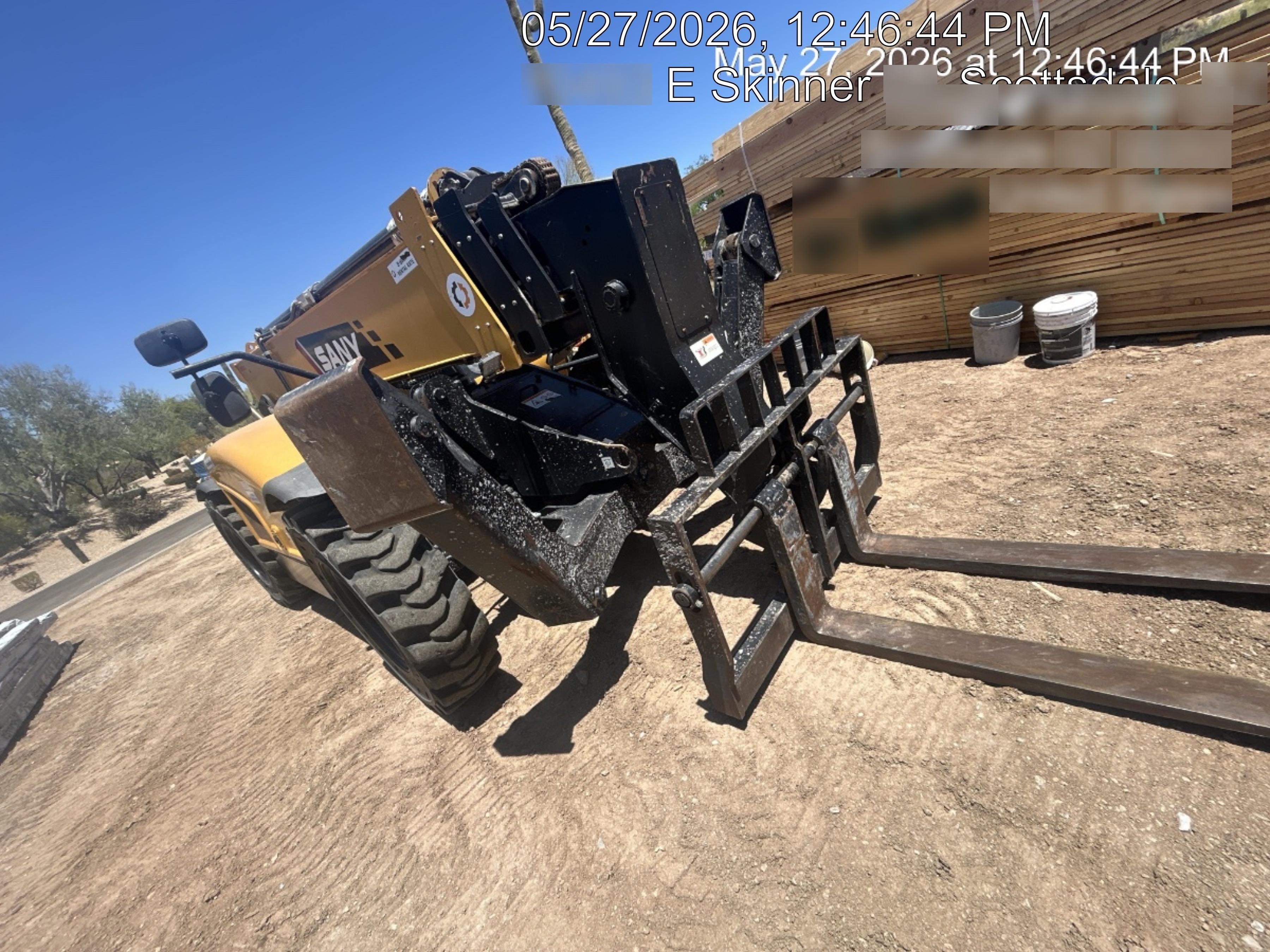 2023 SANY STH1056
