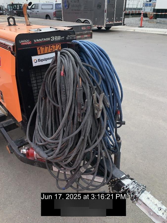 2021 Lincoln Electric Vantage 322 Vantage 322 Ready Pak 3 w/ Decals, ORANGE (includes trailer, cable rack, fender light kit) NO Telematics