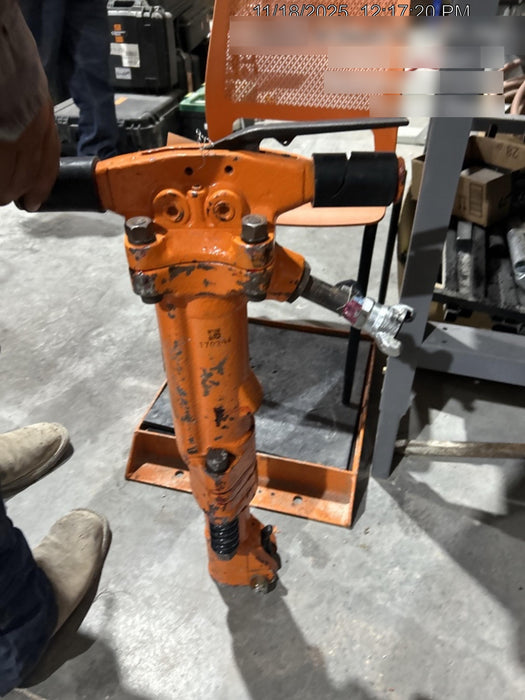 2023 MICHIGAN PNEUMATIC ES-TPB90-118-TRACKER